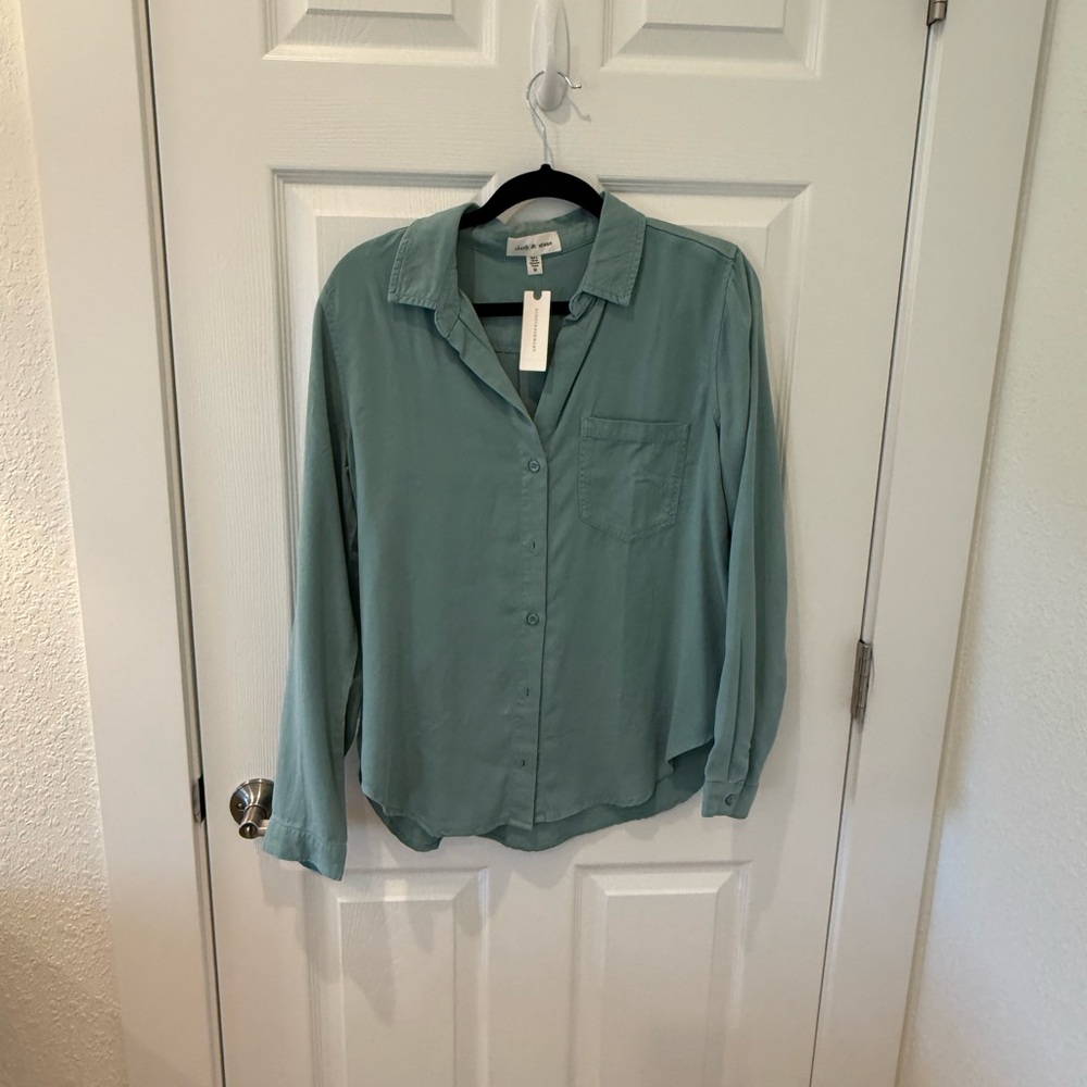 Cloth & Stone Button-Up Blouse